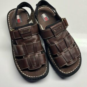 Tommy Hilfiger boys sandal. Size 3